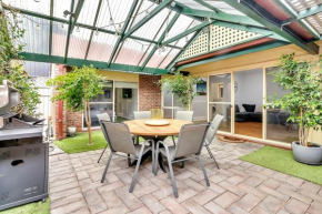 Brompton Bliss - A Relaxed Northern Adelaide Retreat Adelaide